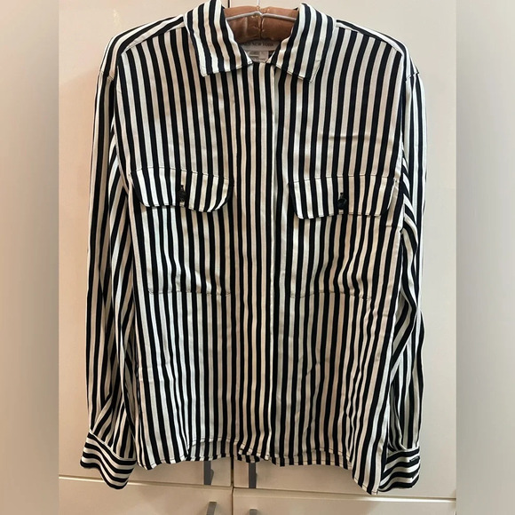 Jones New York top/ shirt blouse stripped off white/ black size 4 - Picture 1 of 5